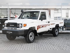 Toyota Land Cruiser - GRJ79 4.0 V6 Single Cabin