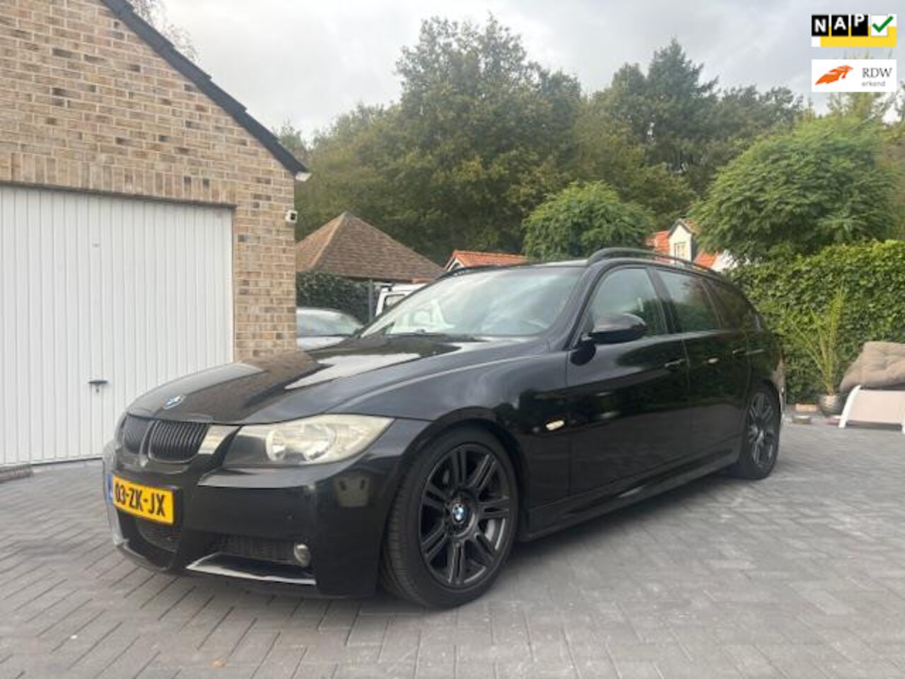 BMW 3-serie Touring - 318i Business nieuwe motor M pakket Automaat - AutoWereld.nl