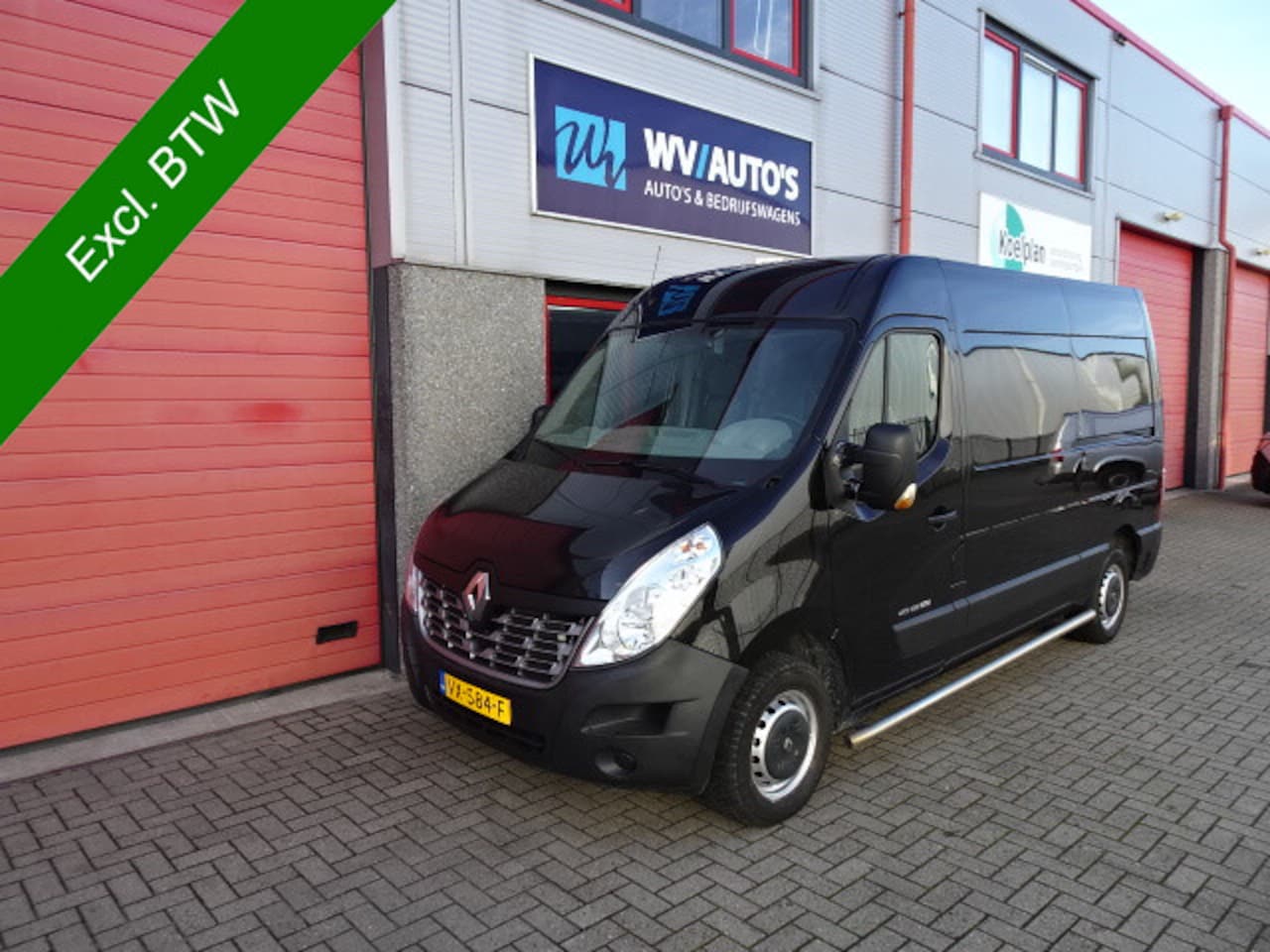 Renault Master - T35 2.3 dCi L2H2 3 zits navi airco 136 pk - AutoWereld.nl