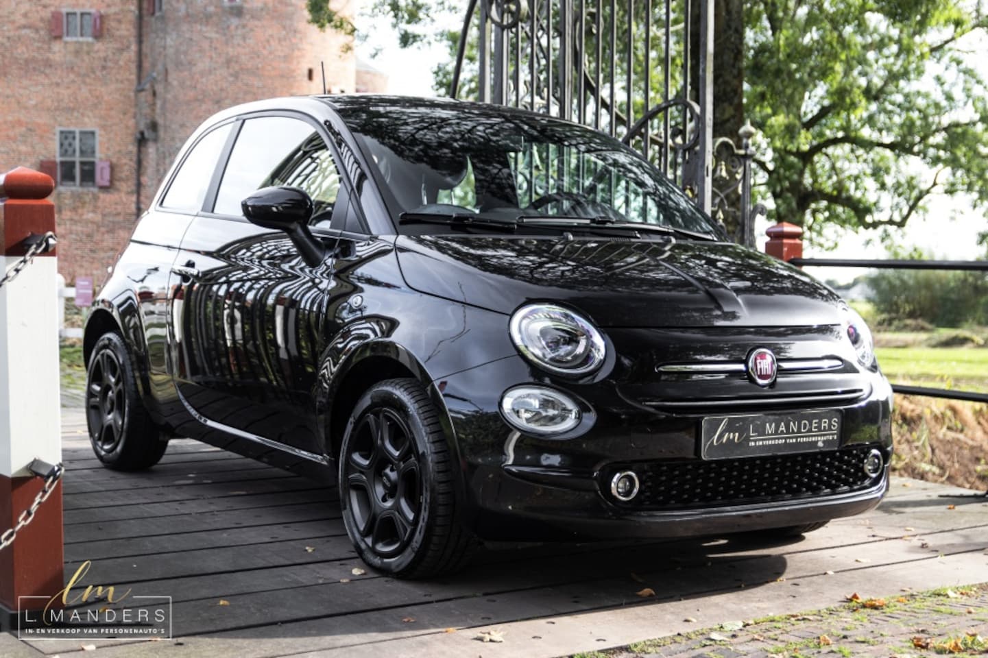 Fiat 500 - 1.0 Hybrid Club 2022 ZWART | Airco | Apple CarPlay - AutoWereld.nl