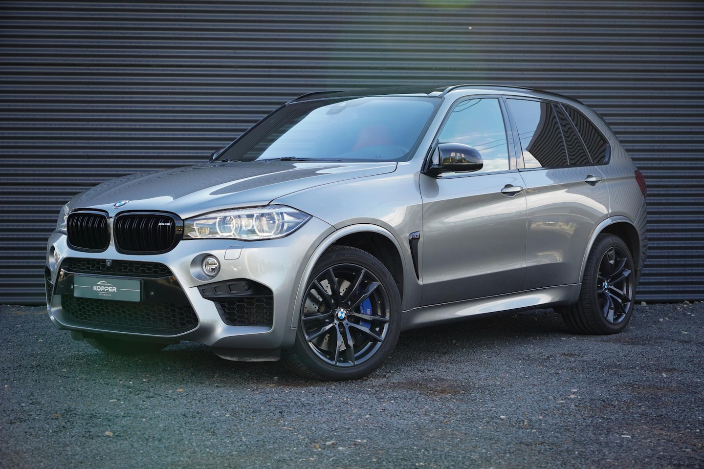 BMW X5 - M / Pano / Stoelklima / HUD / Harman Kardon - AutoWereld.nl