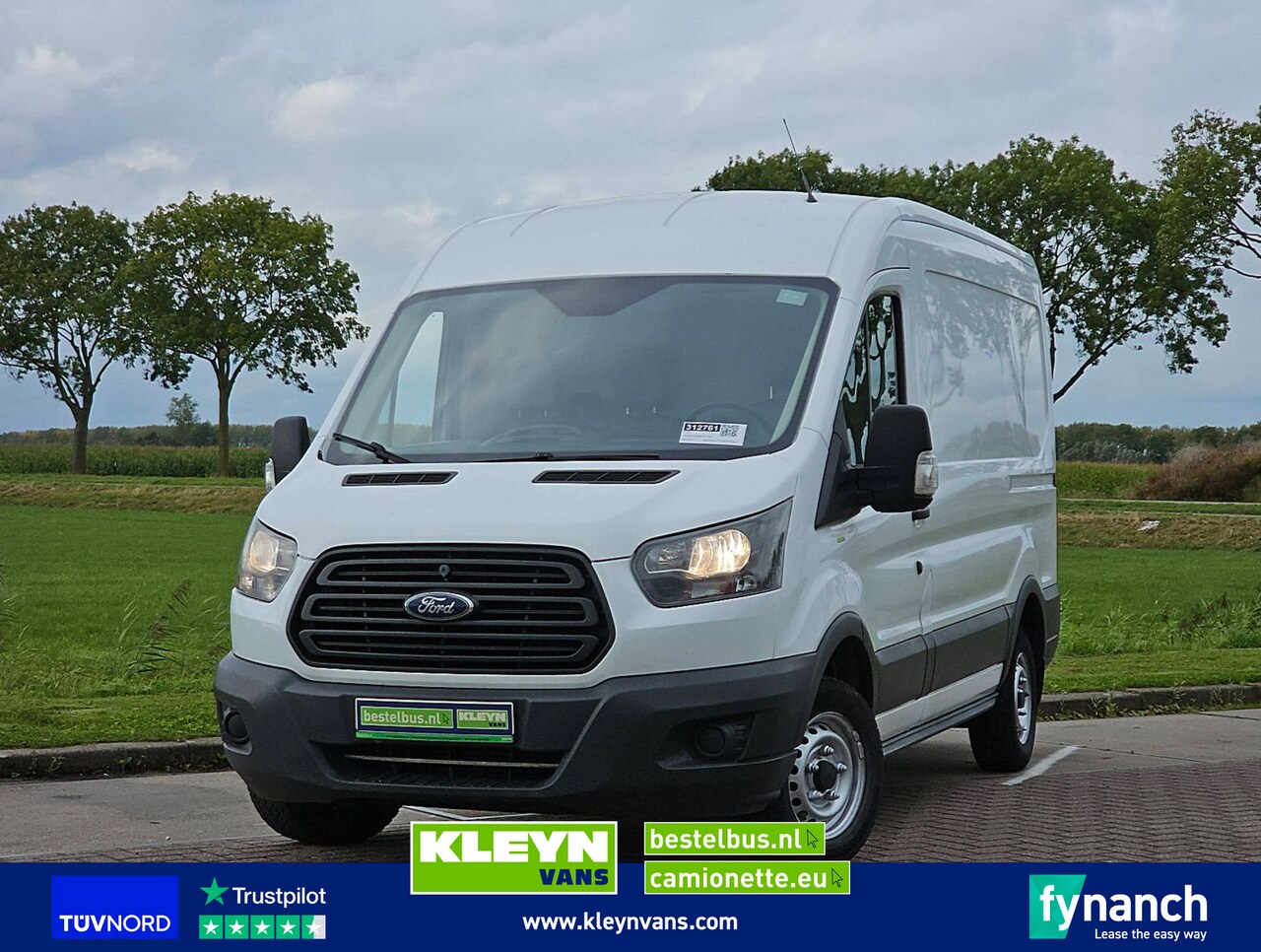 Ford Transit - 300 ac euro6 - AutoWereld.nl