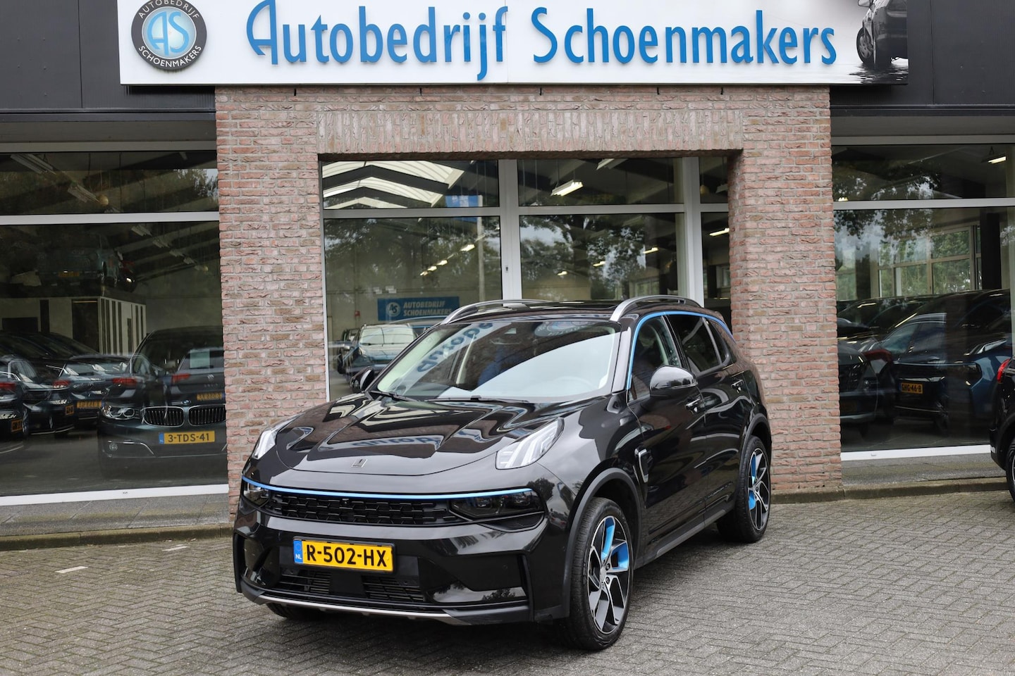 Lynk & Co 01 - 1.5 261PK! 6,6 Kwh LADEN! 360-CAMERA PANO/SCHUIF INFINITY DAB NAVI CARPLAY STOELVERWARMING - AutoWereld.nl