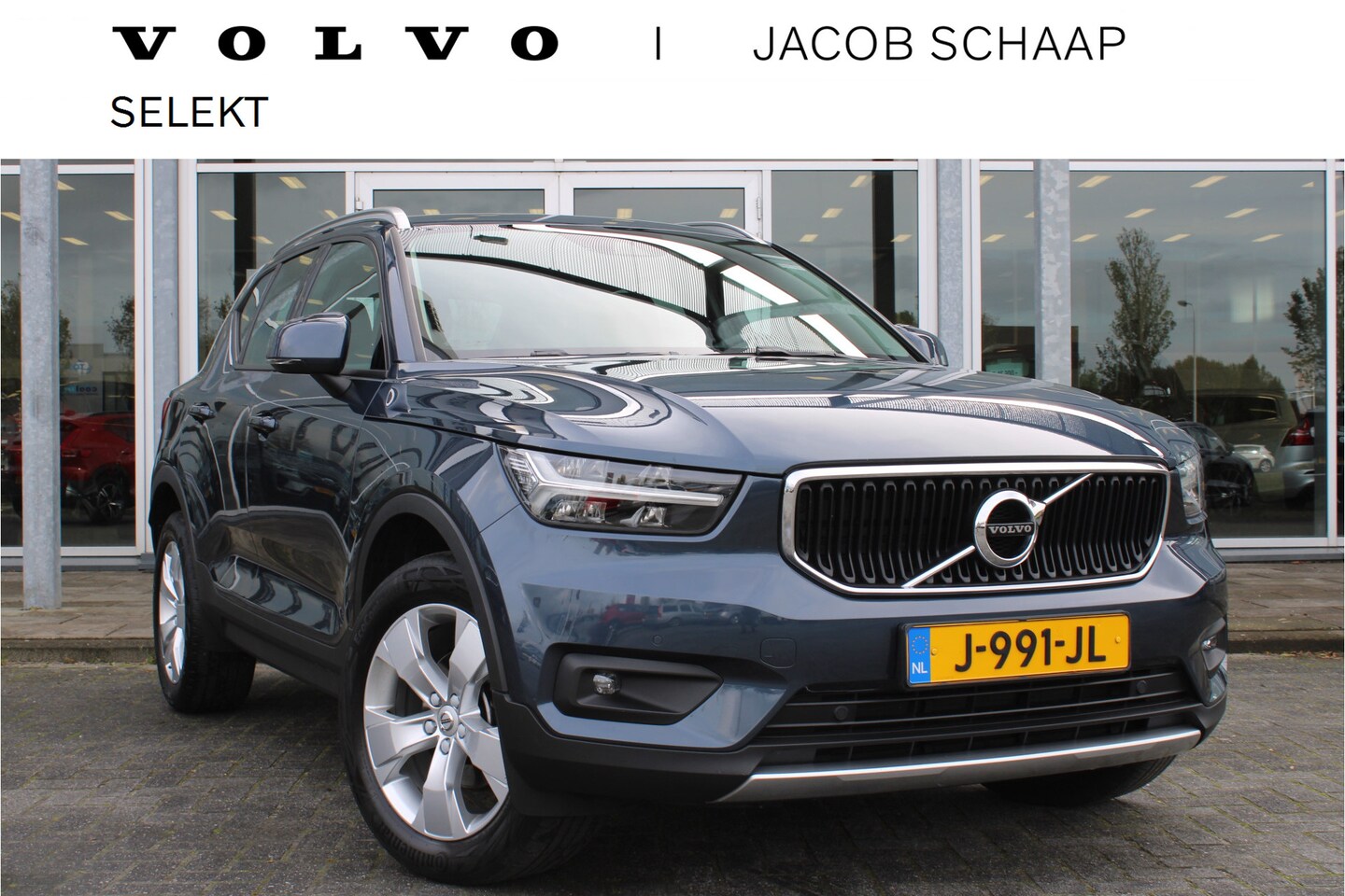 Volvo XC40 - 1.5 T2 Business Pro / Clima / Adapt. Cruise control / Camera / Dodehoekdetectie - AutoWereld.nl