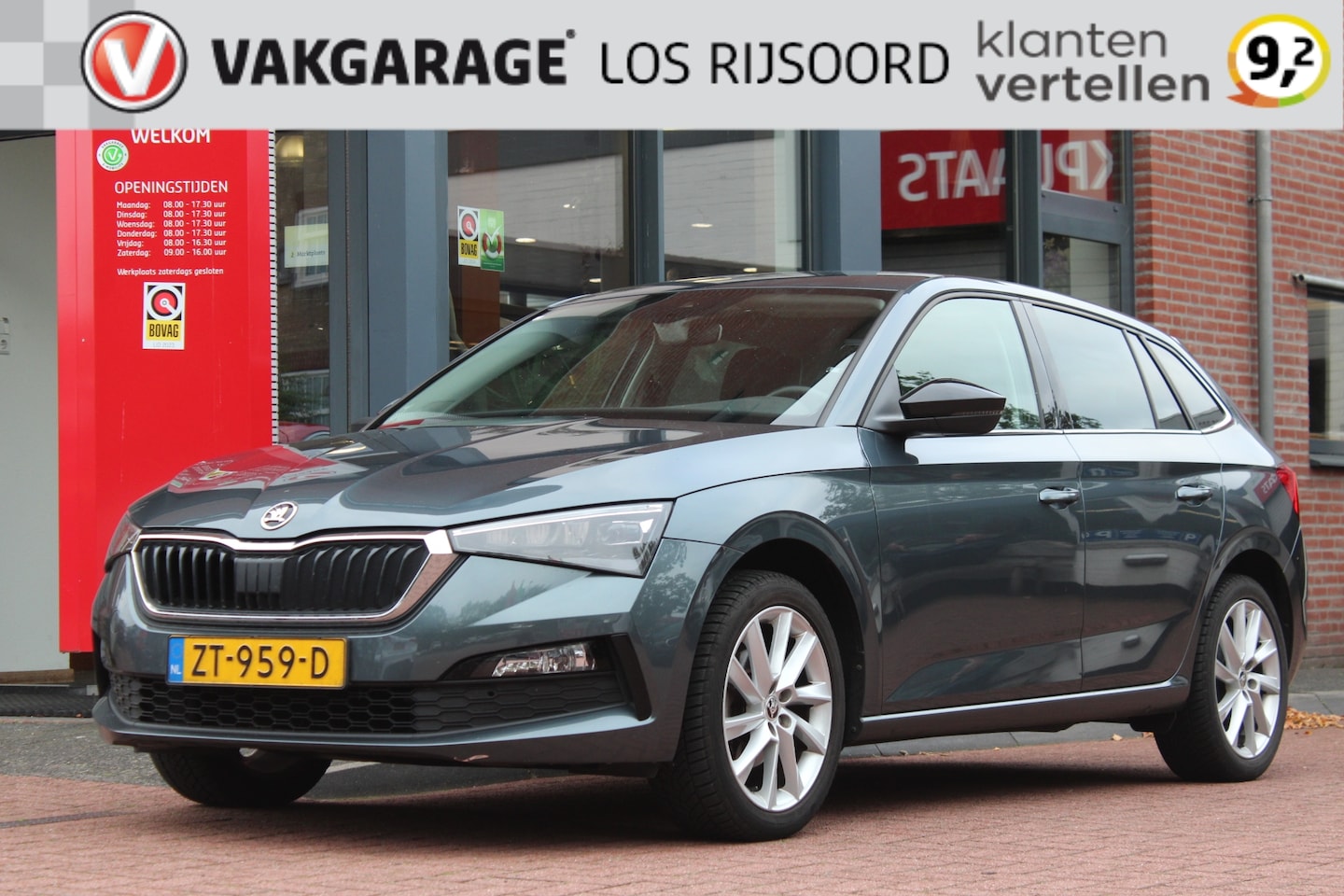 Skoda Scala - 1.0 TSI Greentech *First Edition* | Carplay | Cruise & Climate Control | Privacy | Orig. N - AutoWereld.nl