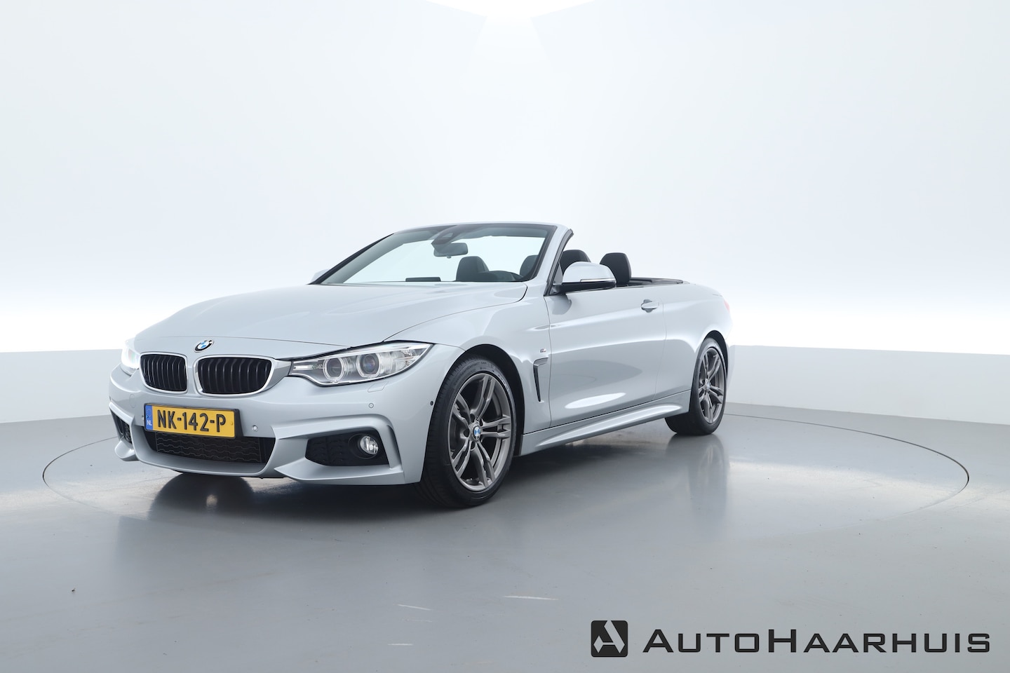 BMW 4-serie Cabrio - 420i M Sportpakket | HUD | Camera | Keyless | Stoelverw. | Leder | Navi | Dodehoekdet. - AutoWereld.nl