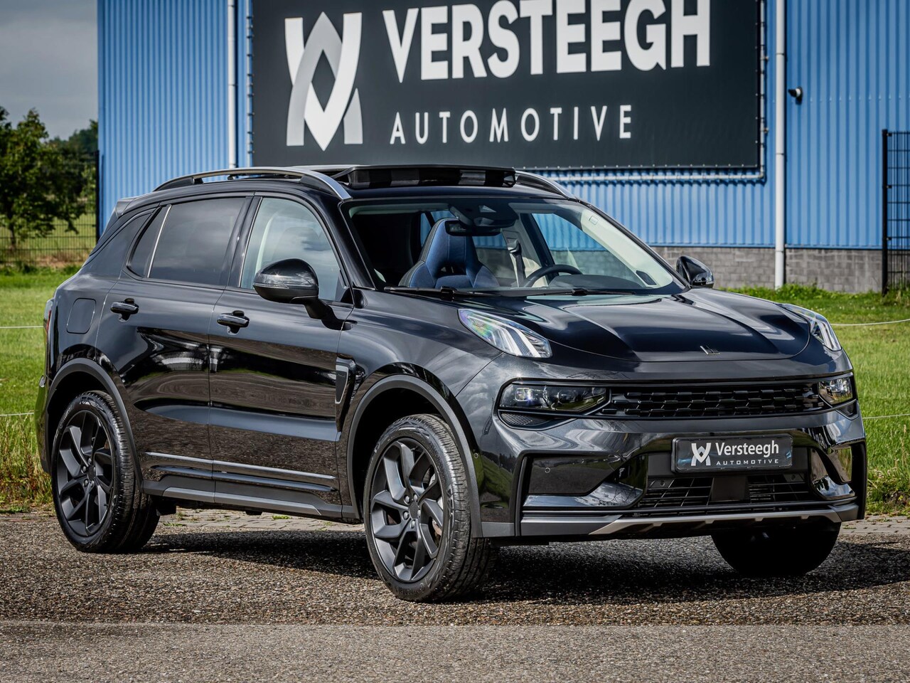 Lynk & Co 01 - 1.5 Plug-In Hybrid 262pk BLACKED OUT - AutoWereld.nl