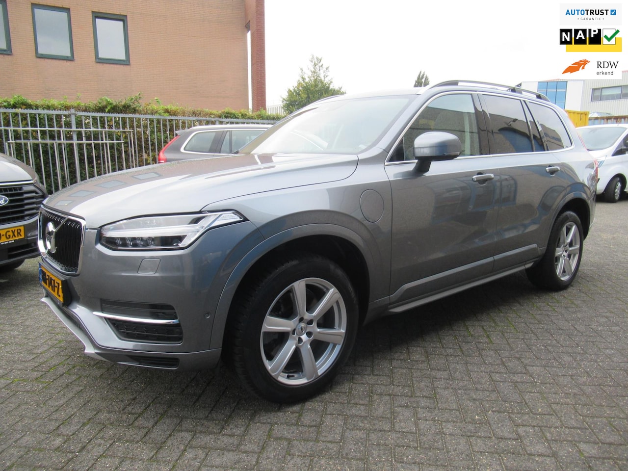 Volvo XC90 - 2.0 T8 Twin Engine AWD R-Design 2.0 T8 Twin Engine AWD R-Design - AutoWereld.nl