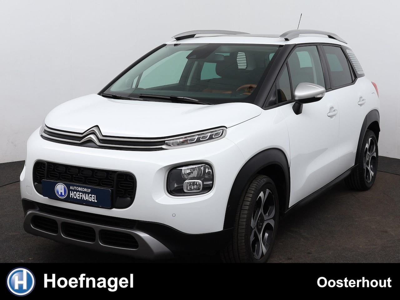 Citroën C3 Aircross - 1.2 PureTech S&S Shine Navigatie | Camera | Parkeersensoren | Cruise Control - AutoWereld.nl