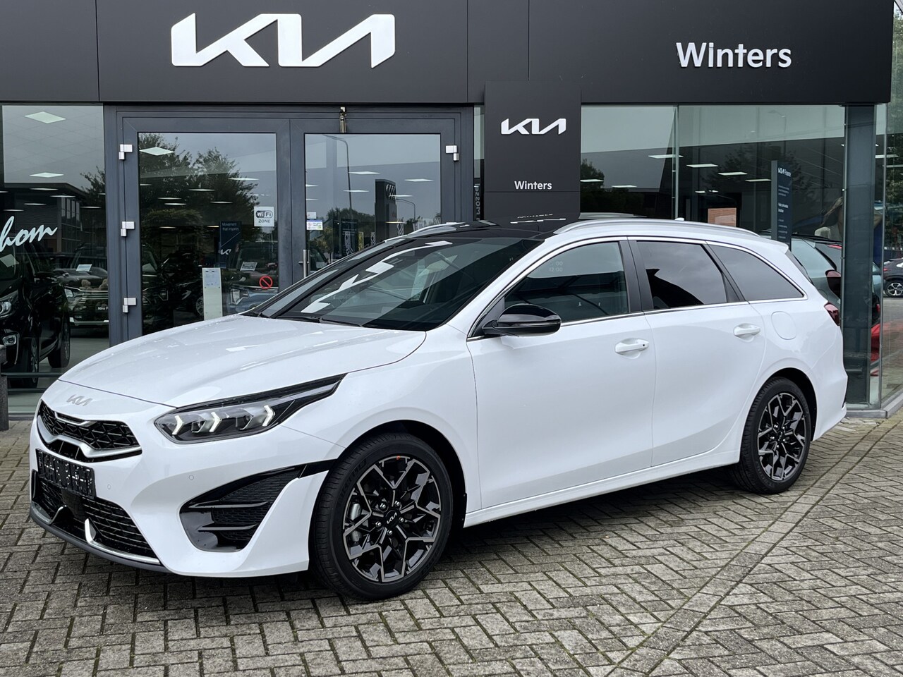 Kia Cee'd Sportswagon - Ceed 1.5 T-GDi GT-Line MY25 ECC Cr.Control Navi+Camera+BT Pano-dak Stoel+StuurVerw. 17"+Al - AutoWereld.nl