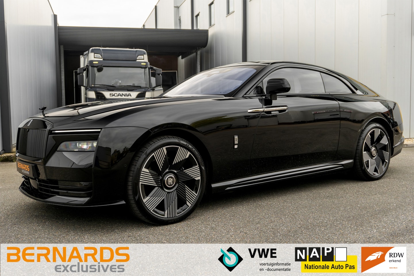 Rolls-Royce Spectre - Black Diamond - Black Optics Package - AutoWereld.nl