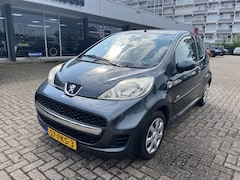 Peugeot 107 - 1.0-12V Millesim 200 Airco Nap