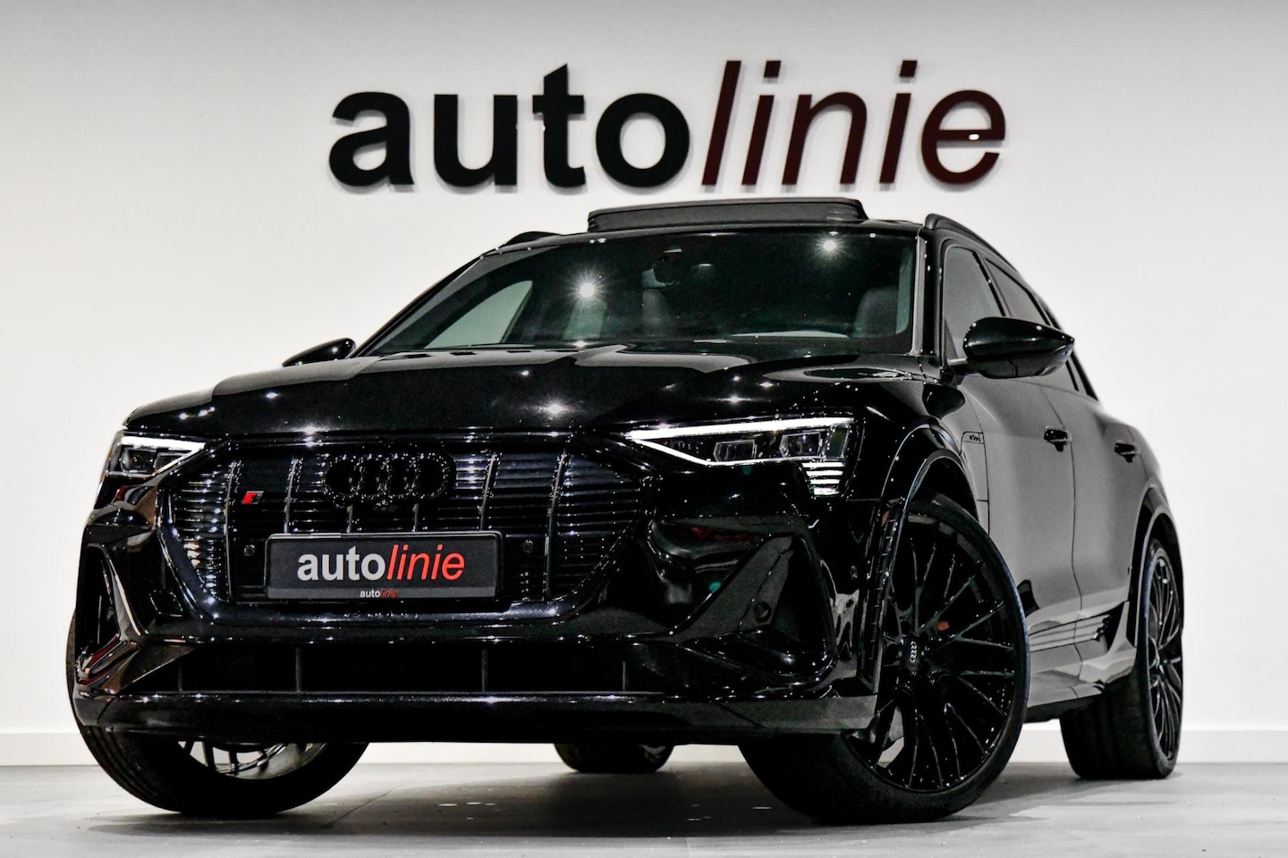 Audi e-tron - S quattro 95 kWh. RS seats, 23'', Pano, Luchtv, Memory, 360 3D, ACC, B&O, CarPlay! - AutoWereld.nl