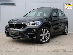 BMW X1 - XDrive20i High Executive KEYLESS I PANO I LEDER I AFN. TREKHAAK I HUD I LED I