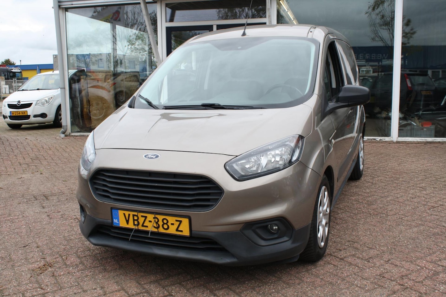 Ford Transit Courier - 1.5 TDCI Trend 1.5 TDCI Trend - AutoWereld.nl