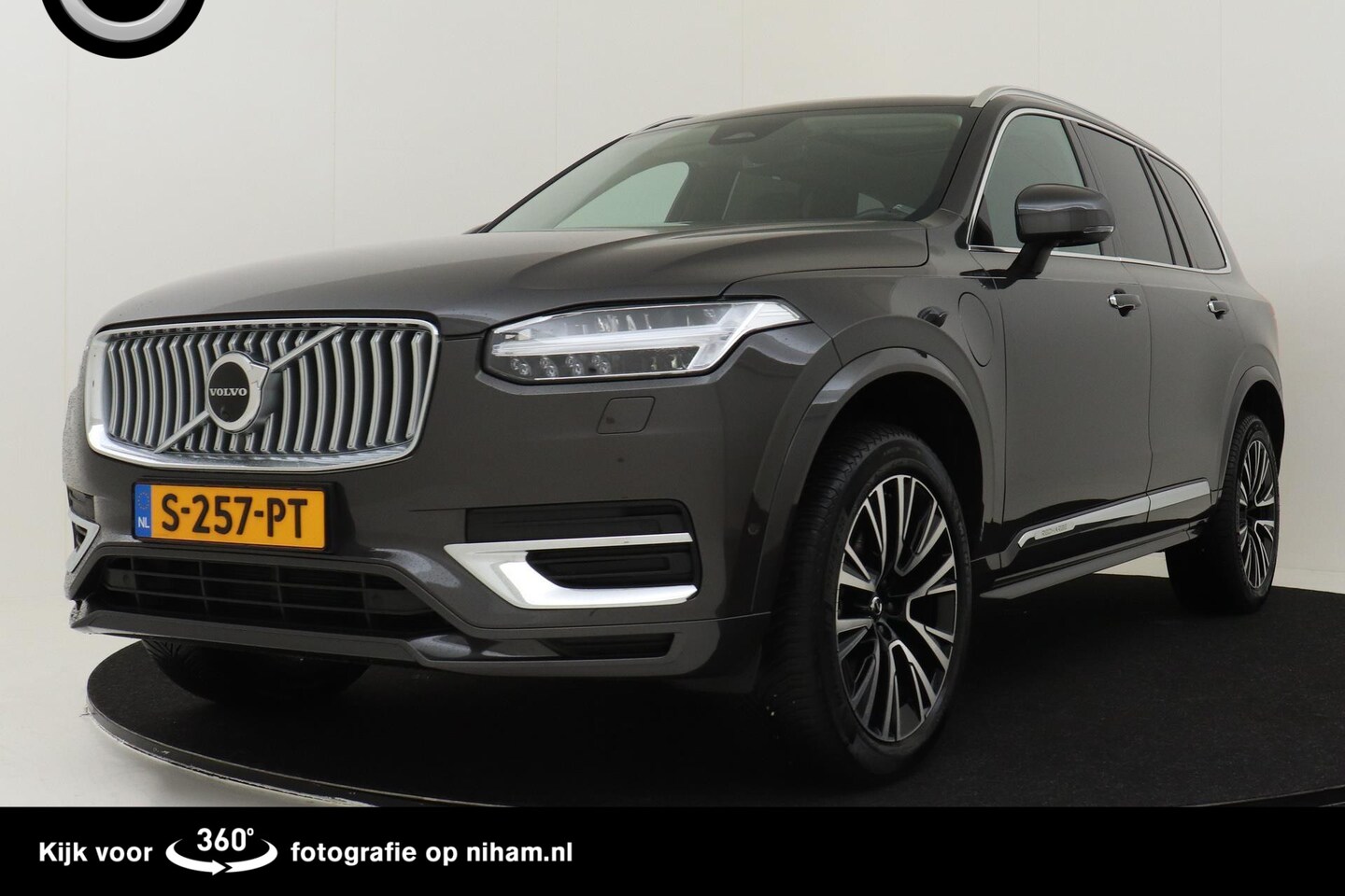 Volvo XC90 - T8 RECHARGE AWD ULTIMATE -LUCHTVERING|PANO.DAK|TREKHAAK|HK-AUDIO - AutoWereld.nl