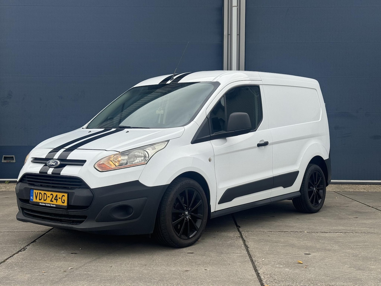 Ford Transit Connect - 1.5 TDCI L1 Trend AIRCO / 75 PK / ELEKTRISCHE RAMEN - AutoWereld.nl