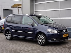 Volkswagen Touran - 1.2 TSI Highline BlueMotion Xenon/Clima/Navi/Stoelverw