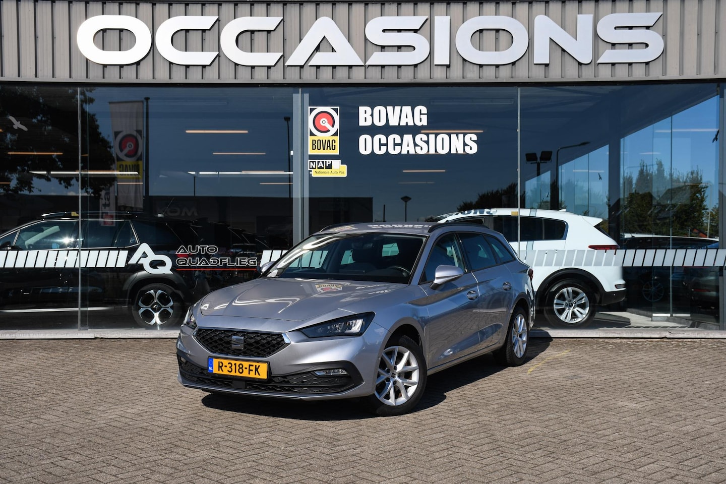 Seat Leon Sportstourer - 1.0 TSI Business Intense 1 EIGENAAR/ APPLE CARPLAY - AutoWereld.nl