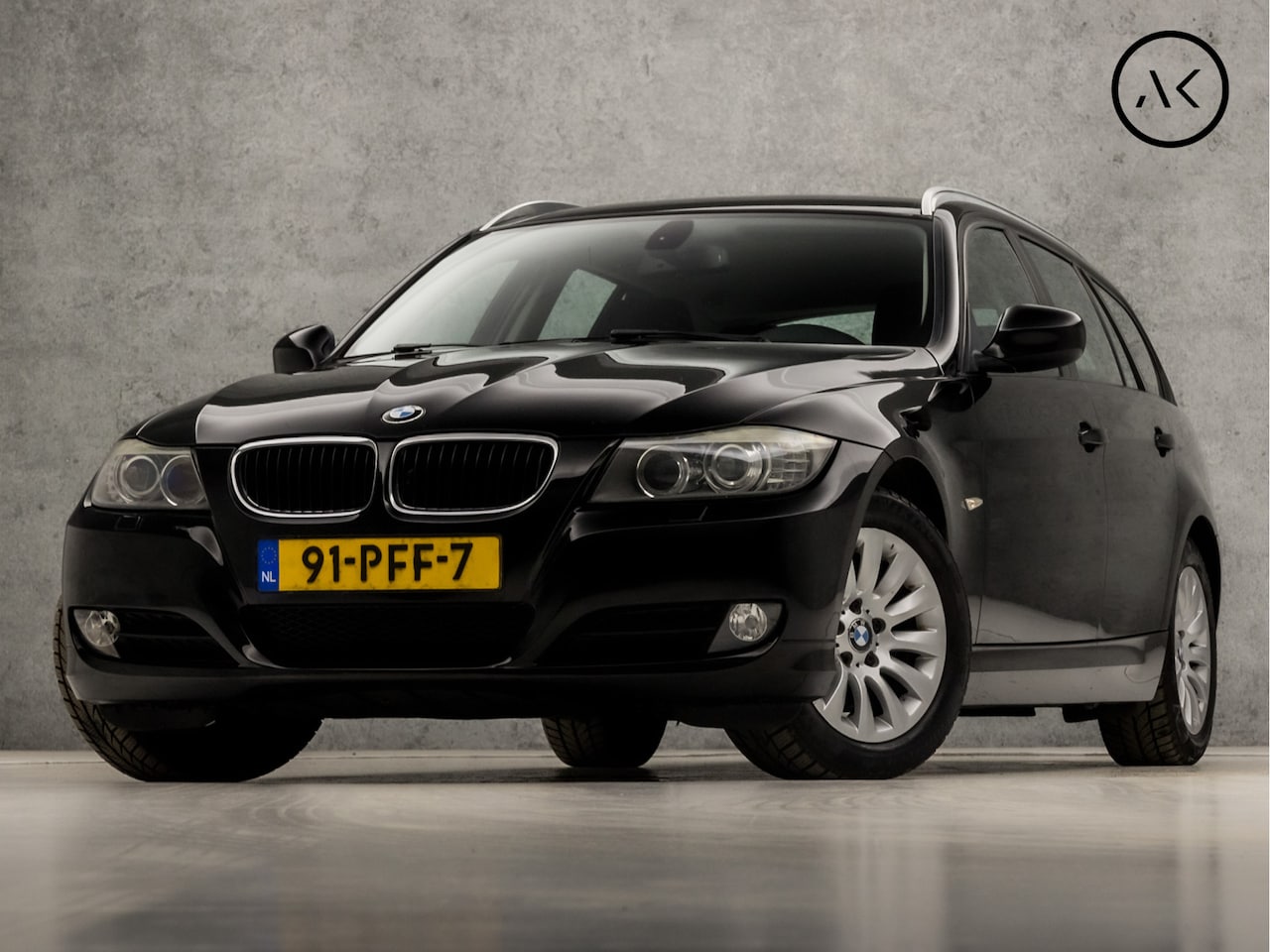 BMW 3-serie Touring - 318i Corporate Lease Business Line (NAVIGATIE, M-STUUR, XENON, BLUETOOTH, CRUISE, CLIMATE, - AutoWereld.nl