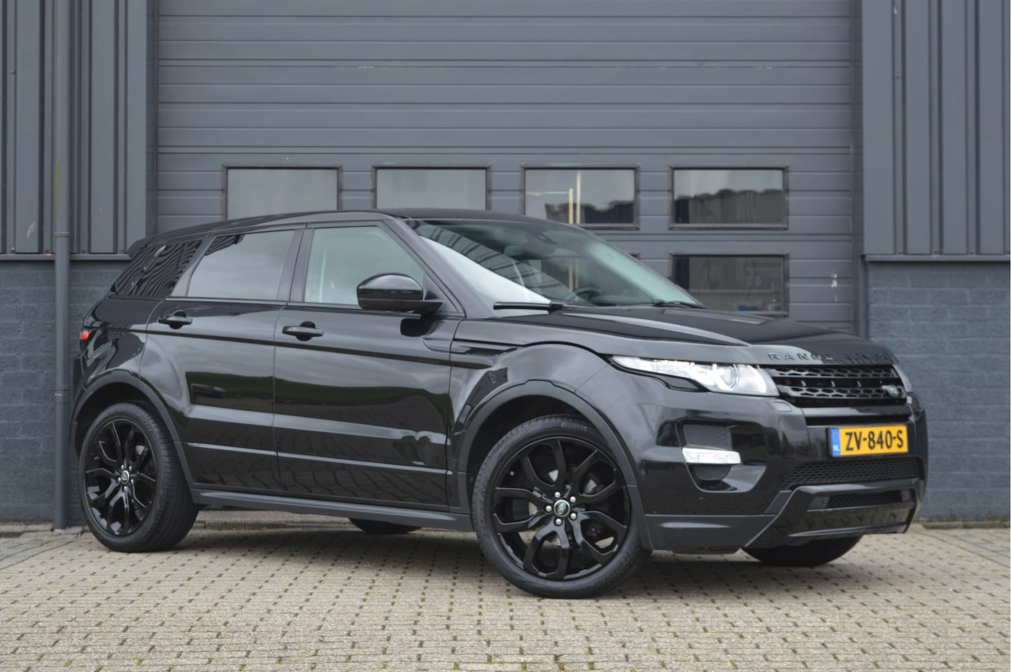 Land Rover Range Rover Evoque - 2.2 SD4 4WD Dynamic | PANO | DAB | KEYLESS | - AutoWereld.nl