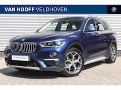 BMW X1 - sDrive20i High Executive xLine Automaat / Trekhaak / Achteruitrijcamera / LED / Apple CarP