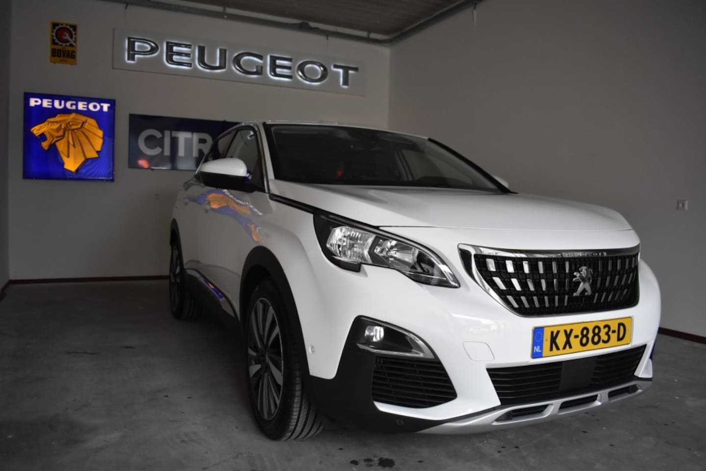 Peugeot 3008 - 1.2 Pure Tech Premiere 130 Pk. - AutoWereld.nl