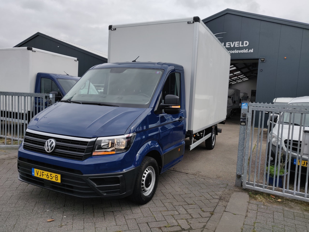 Volkswagen Crafter - 35 2.0 TDI BAKWAGEN/ LAADKLEP 125DKM! - AutoWereld.nl