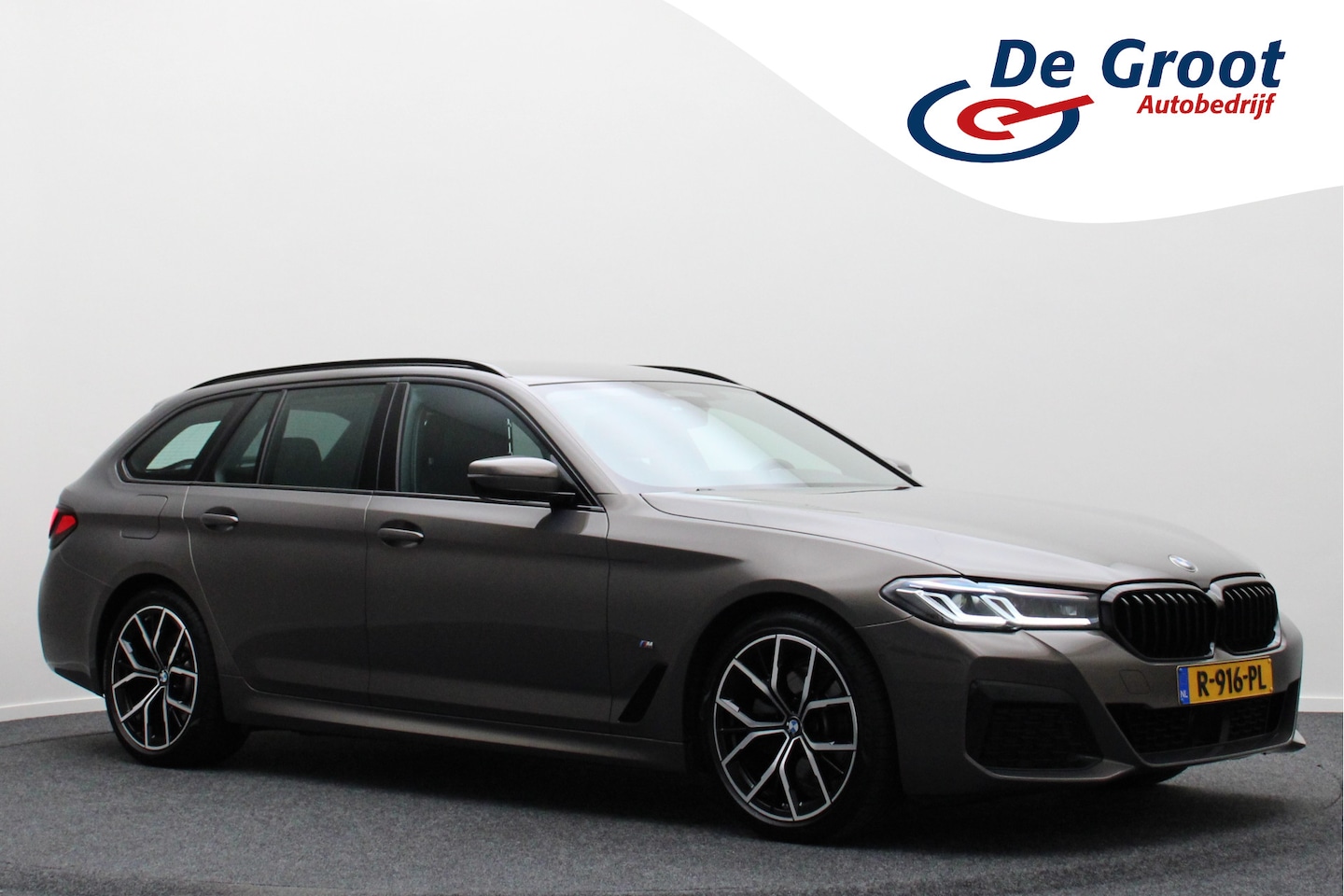 BMW 5-serie Touring - 520i Business Edition Plus M Sportpakket - AutoWereld.nl