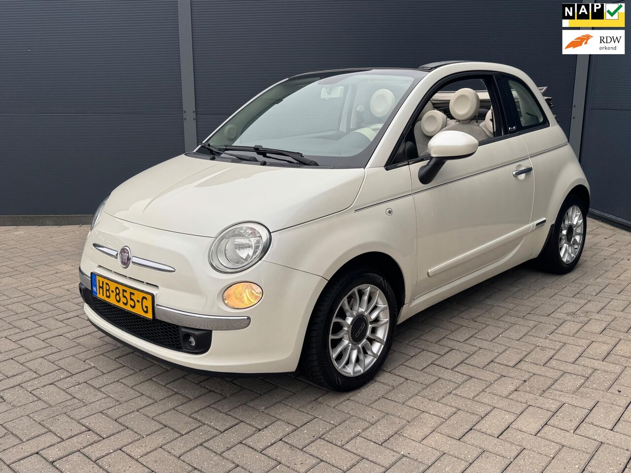 Fiat 500 C - 0.9 TwinAir Lounge / Pdc / Cabrio - AutoWereld.nl