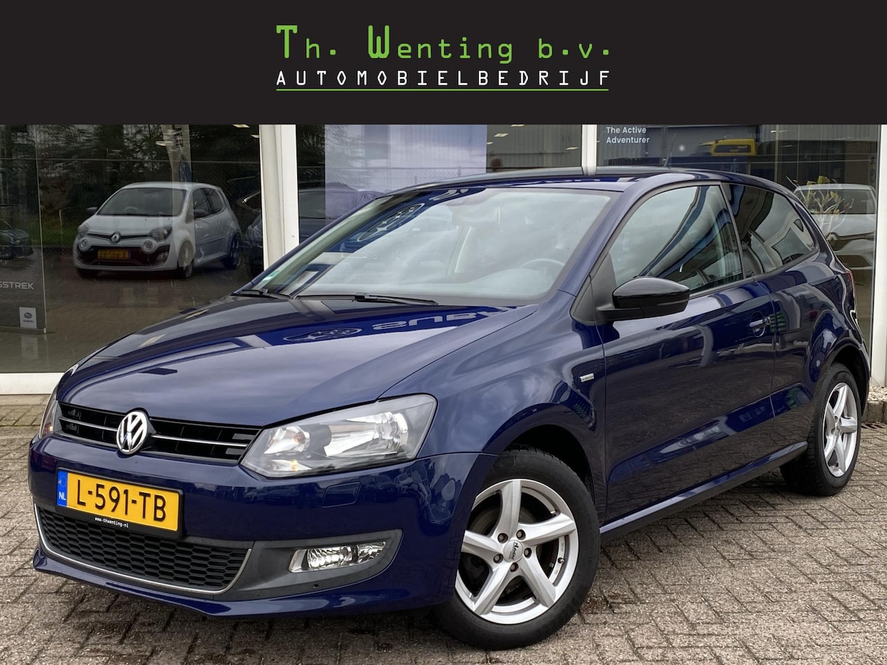 Volkswagen Polo - 1.2 Easyline | Stoelverwarming voor | Parkeersensoren achter | Cruise control | Boordcompu - AutoWereld.nl