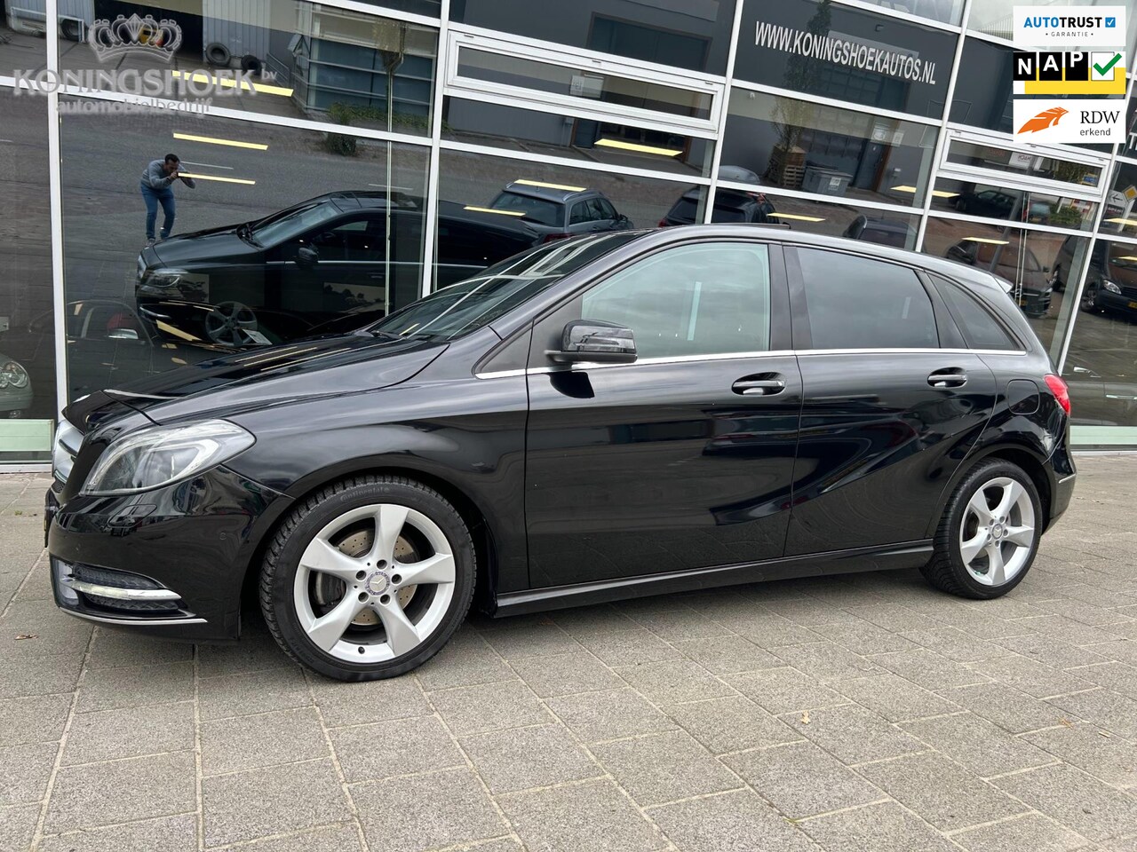 Mercedes-Benz B-klasse - 200 Ambition Pano dak - AutoWereld.nl