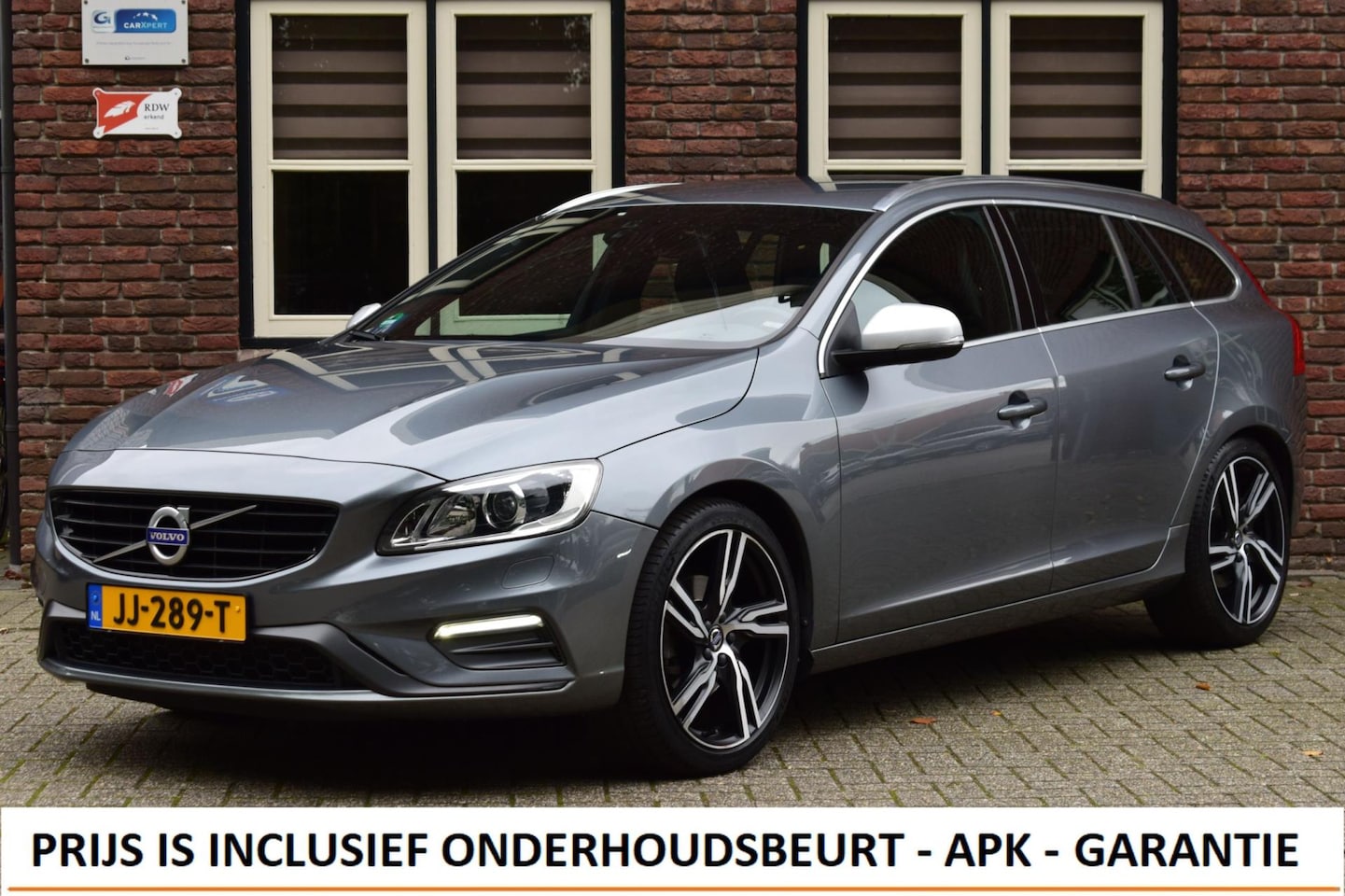 Volvo V60 - 1.5 T3 Automaat R-Design Trekhaak | Xenon | 2X PDC | Stoelverwarming - AutoWereld.nl