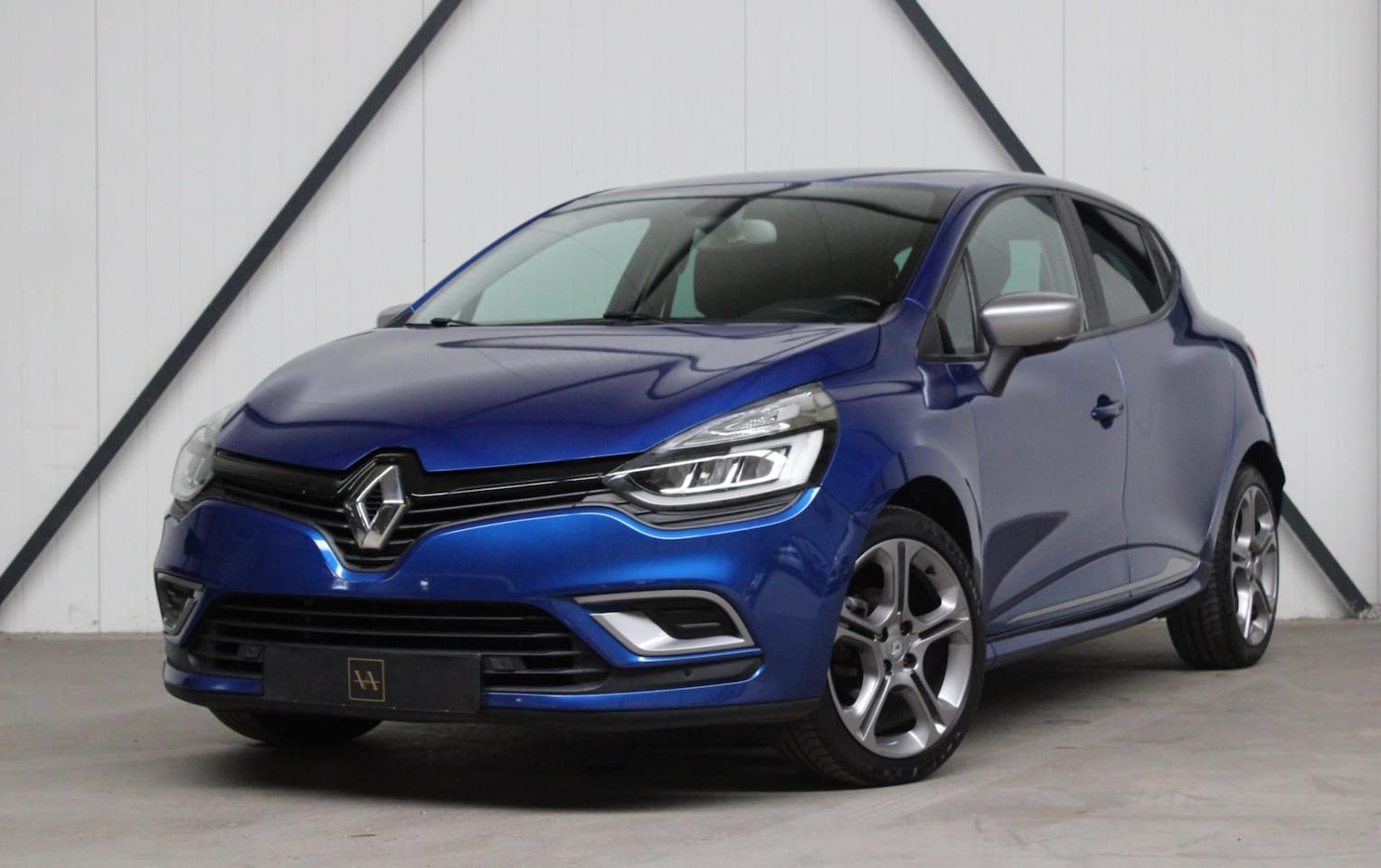 Renault Clio - 1.2 TCe Intens l Vol GT-Line l Camera l Navi l LED - AutoWereld.nl