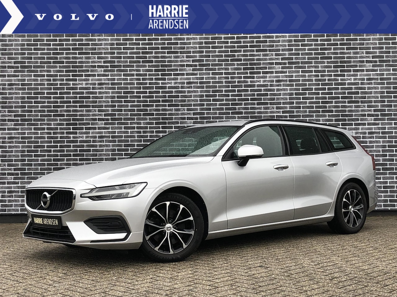 Volvo V60 - 2.0 B3 Momentum Advantage | Adaptieve Cruise Control | Park Assist Camera achter | Stoel- - AutoWereld.nl