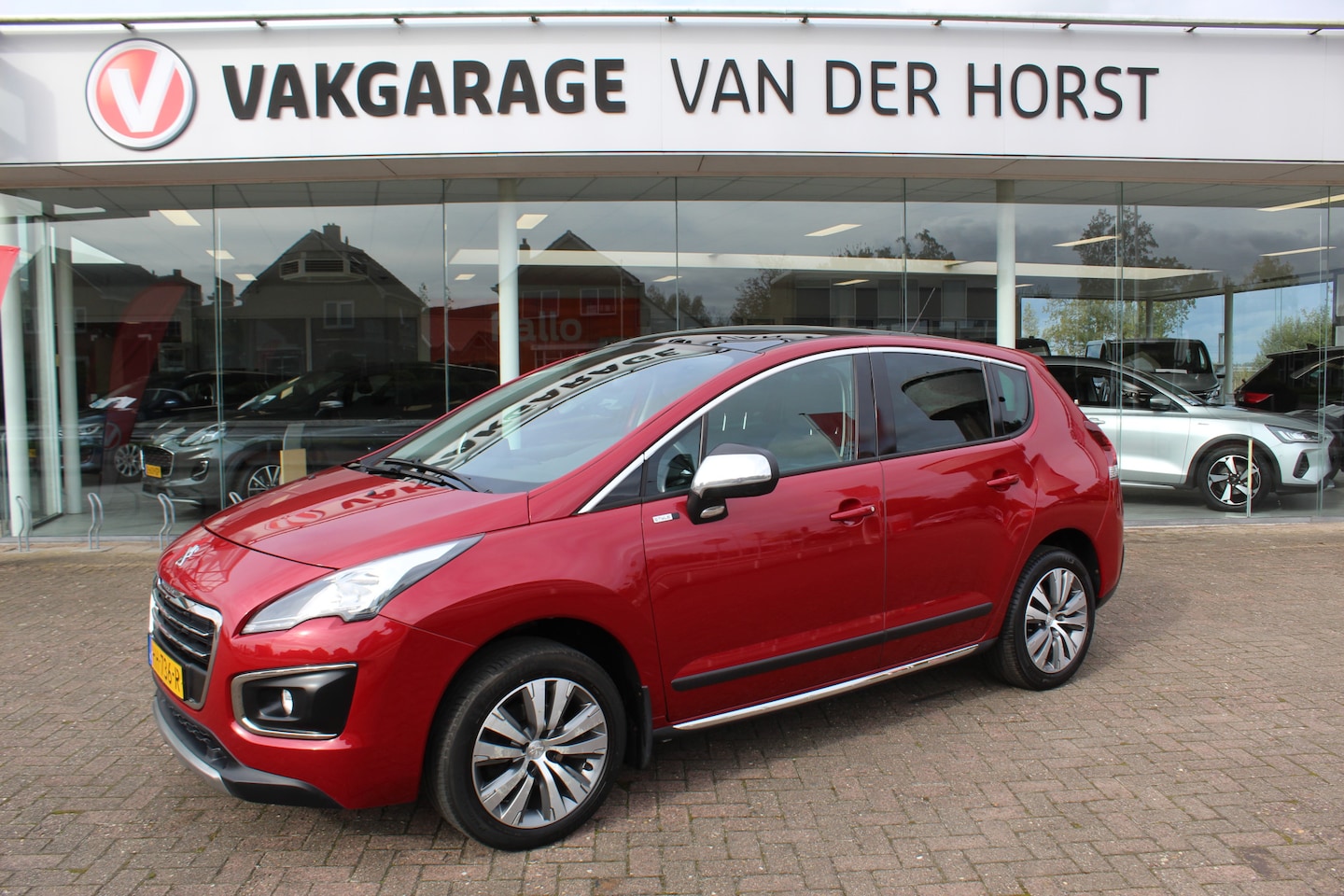 Peugeot 3008 - 1.2 PureTech Style 1.2 PureTech Style , Hoge zit , 1500kg Trekgewicht Climate control , Navigatie, Cruise con - AutoWereld.nl