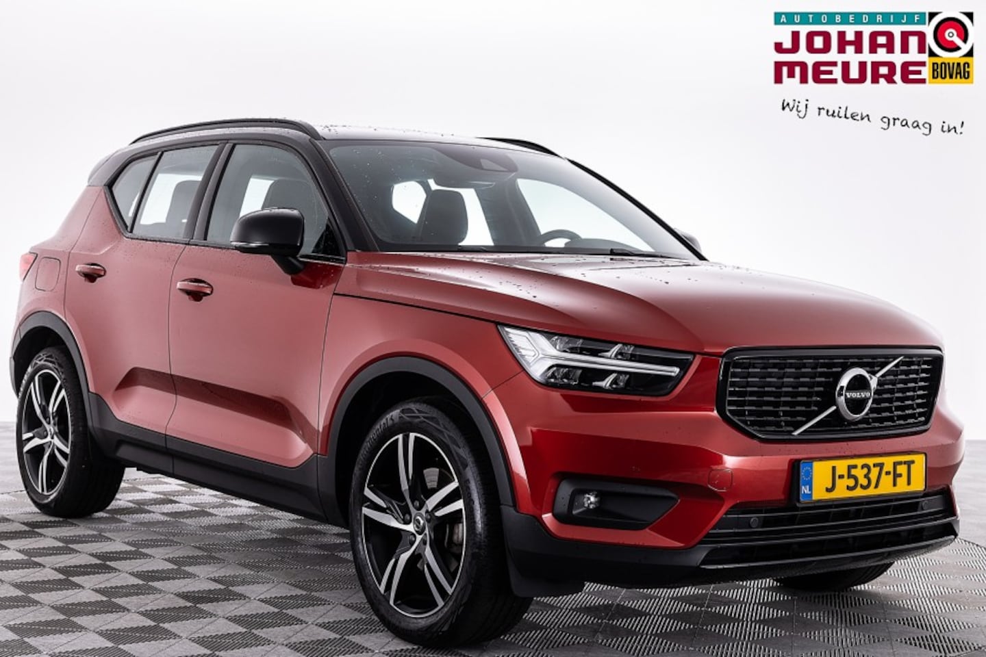 Volvo XC40 - 2.0 B4 R-Design | Full LED | NAVI | harman\kardon | Automaat . - AutoWereld.nl