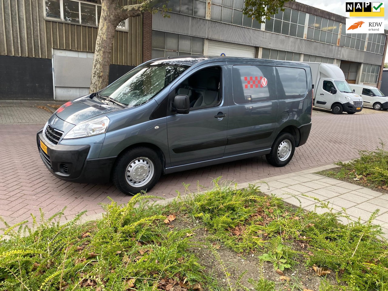 Peugeot Expert - 227 1.6 HDI * Airco * 2013 * Euro5 * 178.261 KM NAP * APK 29-3-2025 * - AutoWereld.nl