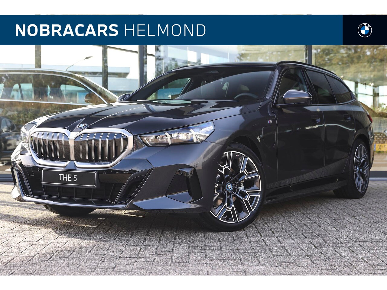 BMW 5-serie Touring - 530e M Sport Automaat / Trekhaak / Adaptieve LED / Comfort Access / Parking Assistant / St - AutoWereld.nl