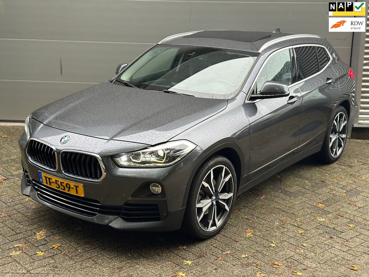 BMW X2 - SDrive18d High Executive l Pano l Leder l ACC l Xenon l Automaat l HUD l - AutoWereld.nl