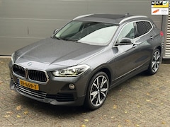 BMW X2 - SDrive18d High Executive l Pano l Leder l ACC l Xenon l Automaat l HUD l