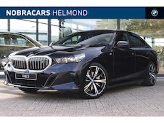 BMW i5 - eDrive40 High Executive M Sport Automaat / Panoramadak / Adaptieve LED / Parking Assistant