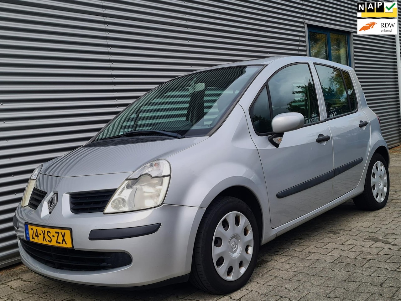 Renault Modus - 1.2 TCE Dynamique 10-2007 Grijs Metallic - AutoWereld.nl