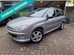 Peugeot 206 - 1.6-16V Gentry | NIEUWE APK | AIRCO | ELEC RAMEN | LMV |