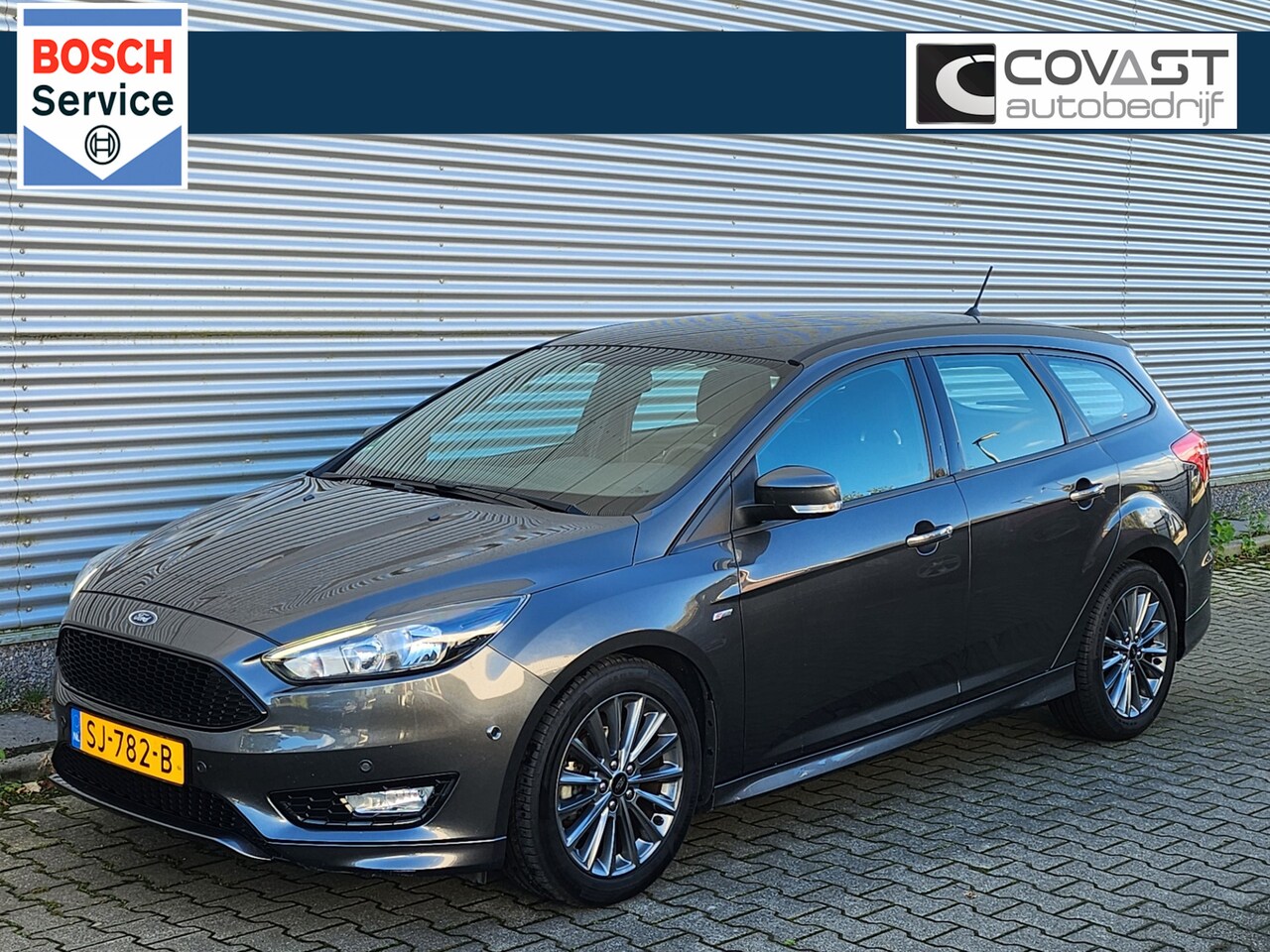 Ford Focus Wagon - 1.0 ST-Line 125pk|Navigatie|Carplay|Parkeerhulp - AutoWereld.nl