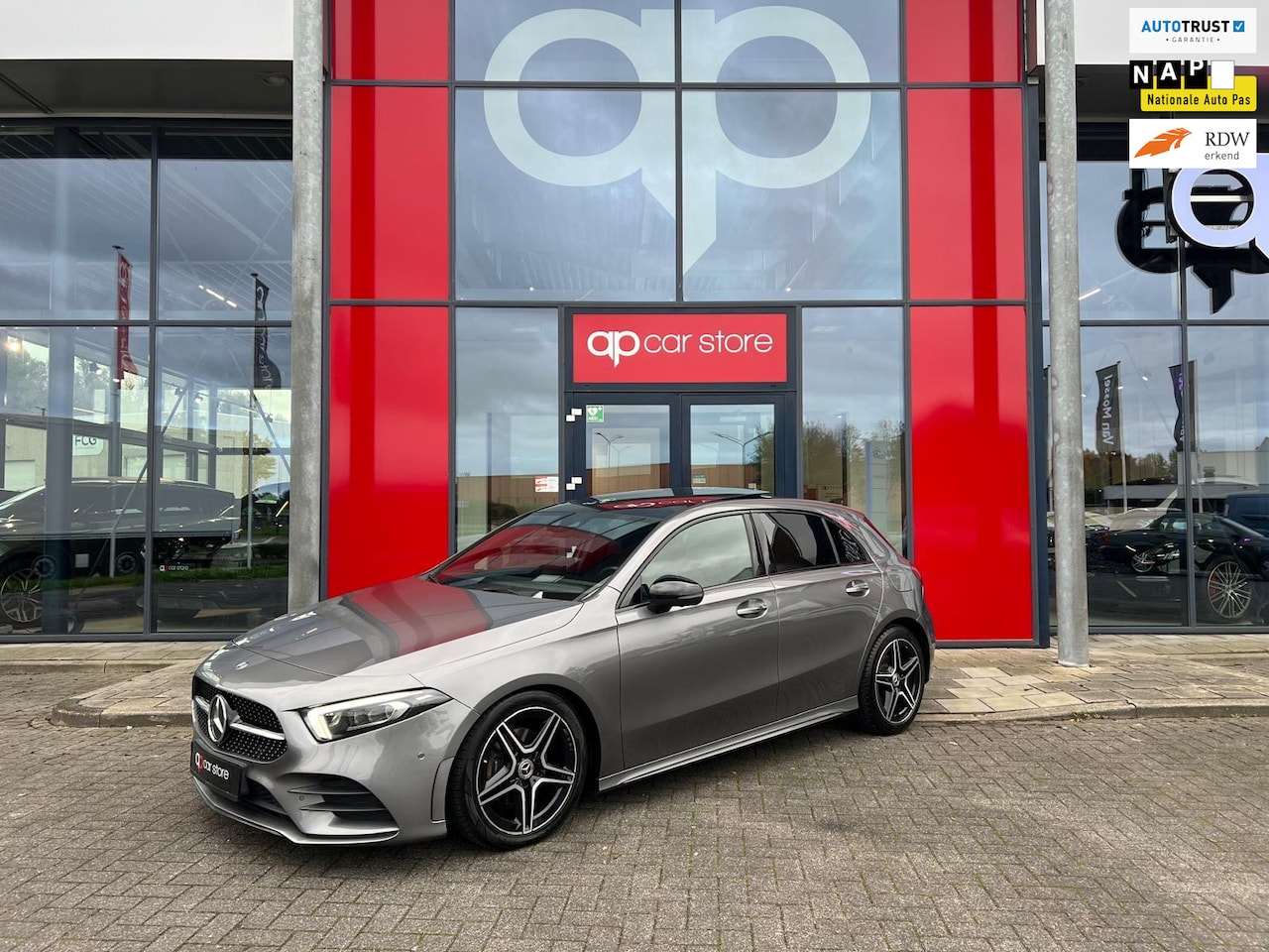 Mercedes-Benz A-klasse - 200 d Premium Plus AMG Panorama - AutoWereld.nl