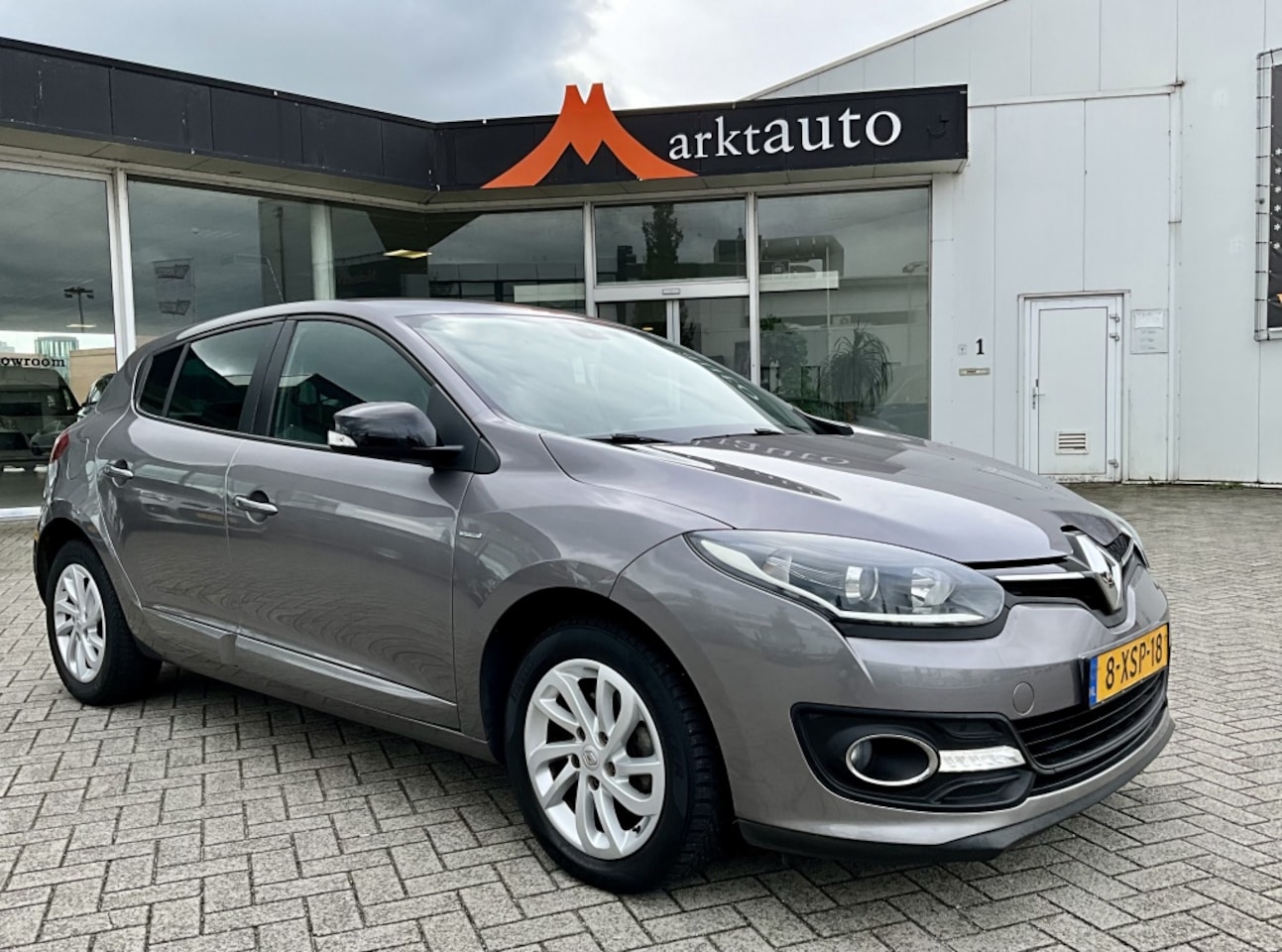 Renault Mégane - 1.2 TCe Limited Navi Cruise Climate Bluetooth Pdc - AutoWereld.nl