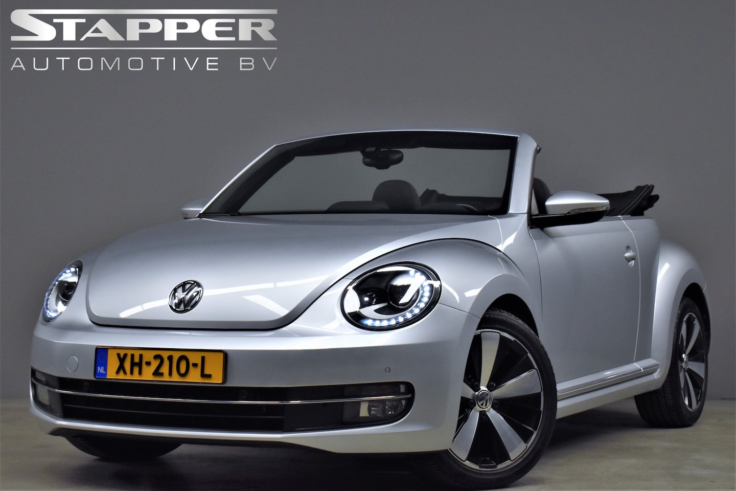 Volkswagen Beetle Cabriolet - 1.4 TSI 160pk Automaat Design Fender/Xenon/Led/Climate/Stoelverw./Pdc/Cruise/Lmv18" - AutoWereld.nl