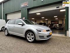 Volkswagen Golf - 1.2 TSI Highline Navi pdc