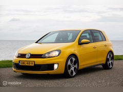 Volkswagen Golf - 2.0 GTI 5-Drs 6-Bak UNIEK KLEUR